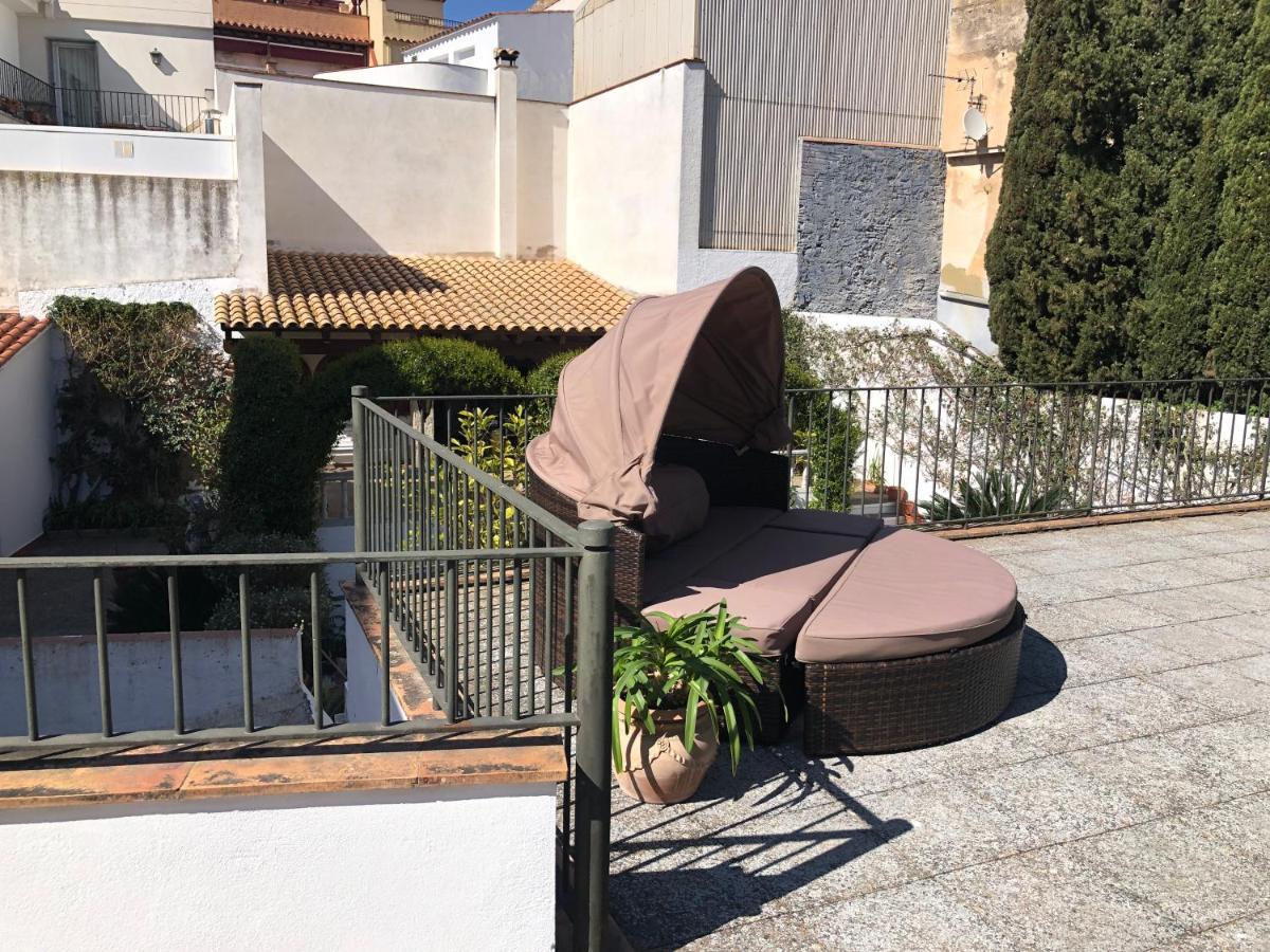 Family B&B Homefromhomees 산펠리우데기솔스 외부 사진