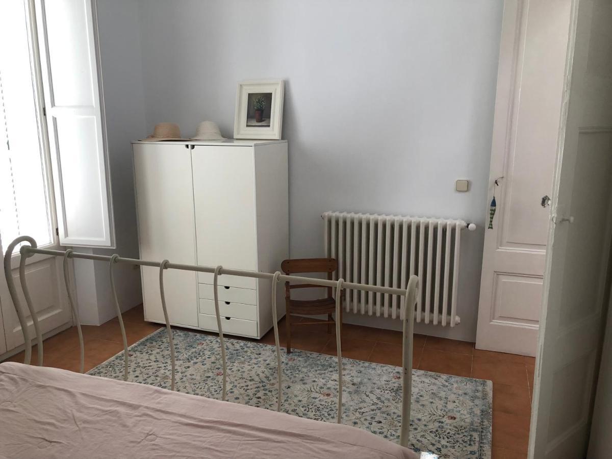 Family B&B Homefromhomees 산펠리우데기솔스 외부 사진